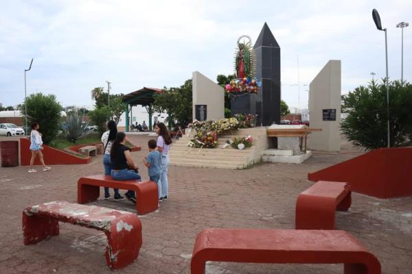 «Pondrán bella» a la Virgen de la Puntilla en Mazatlán