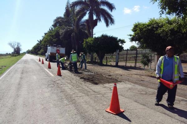Aseguradora de carreteras, a punto de renunciar por incidentes con baches