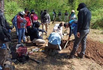 Rastreadoras de El Fuerte localizan restos humanos en Ocolome