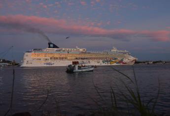 Buscan que cruceros pasen la noche en Mazatlán