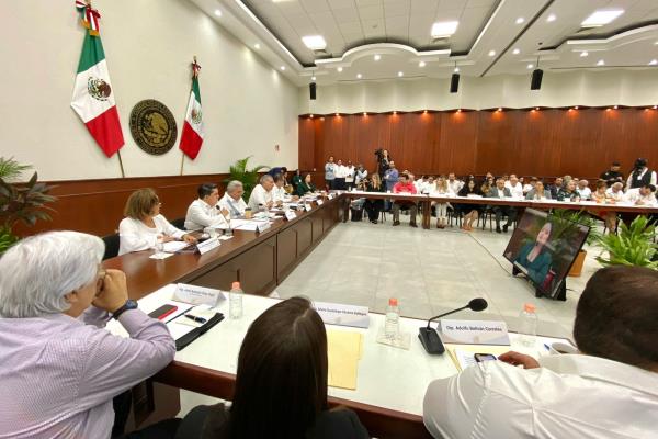 Sinaloa se compromete en aprobar presencia de militares en las calles