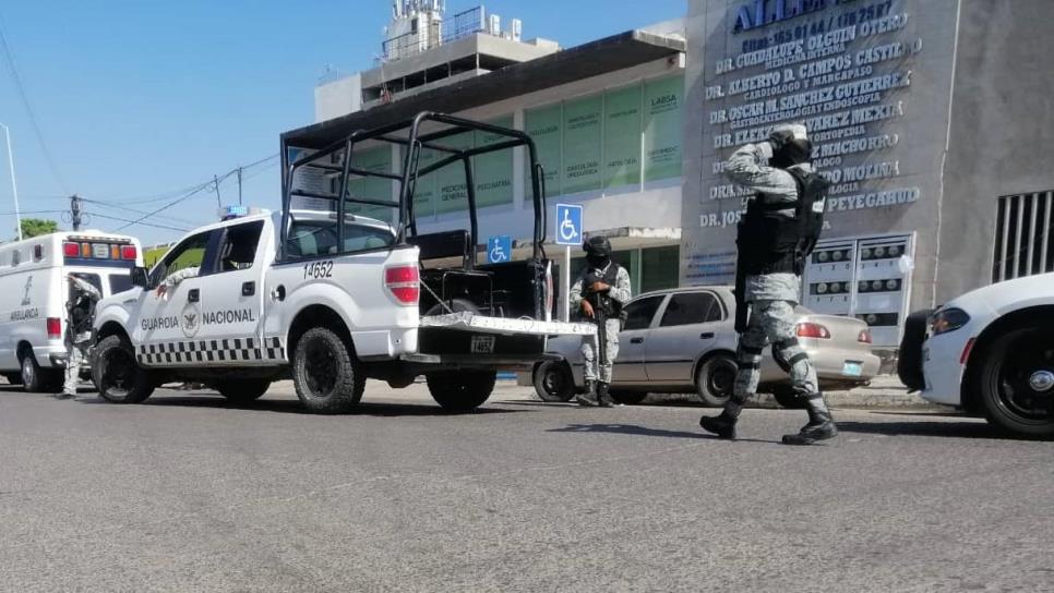 Guardia Nacional traslada a un reo del Cefereso a Los Mochis