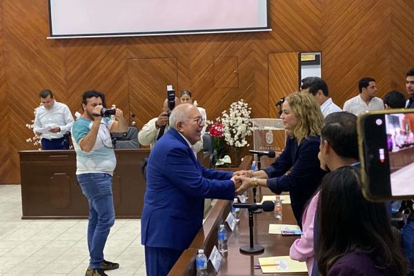 Presenta «El Químico» su renuncia como Presidente Municipal de Mazatlán
