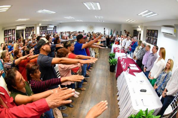 Entregan constancia a 125 comisarios de Ahome