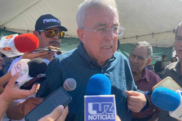 Gobernador no solicitará al alcalde de Mazatlán cambios en su gabinete