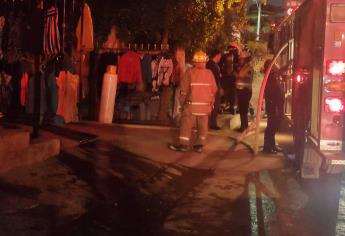 Comerciantes sufren pérdidas en incendio de casa, al sur de Culiacán