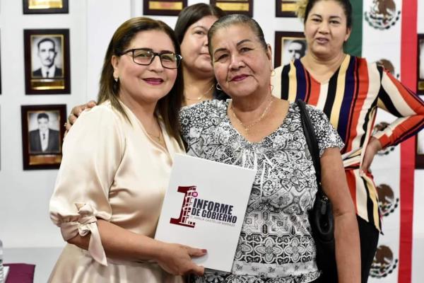Amalia Gastélum presenta primer informe