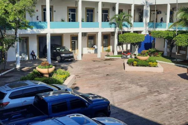 En el Gobierno de Mazatlán hay 150 vehículos que están «perdidos»; alcalde anuncia investigación