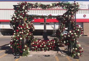A 14 años del asesinato del hijo de «El Chapo», su cenotafio luce con cientos de rosas
