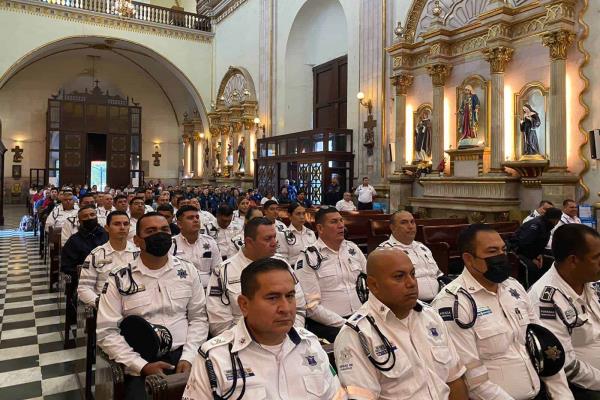 Policías de Culiacán recibirán aumento del 6% en su salario: Juan de Dios Gámez