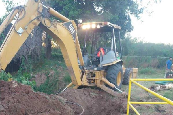Repara JAPAMA fuga que dejó sin agua a habitantes de el Poblado 7 Repara JAPAMA fuga que dejó sin agua a habitantes de el Poblado 7