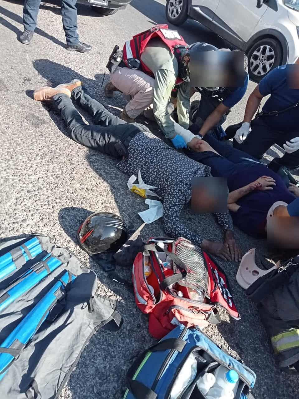 Autobús de turismo arrolla a pareja de adultos mayores que viajaban en motocicleta, en Culiacán Autobús de turismo arrolla a pareja de adultos mayores que viajaban en motocicleta, en Culiacán
