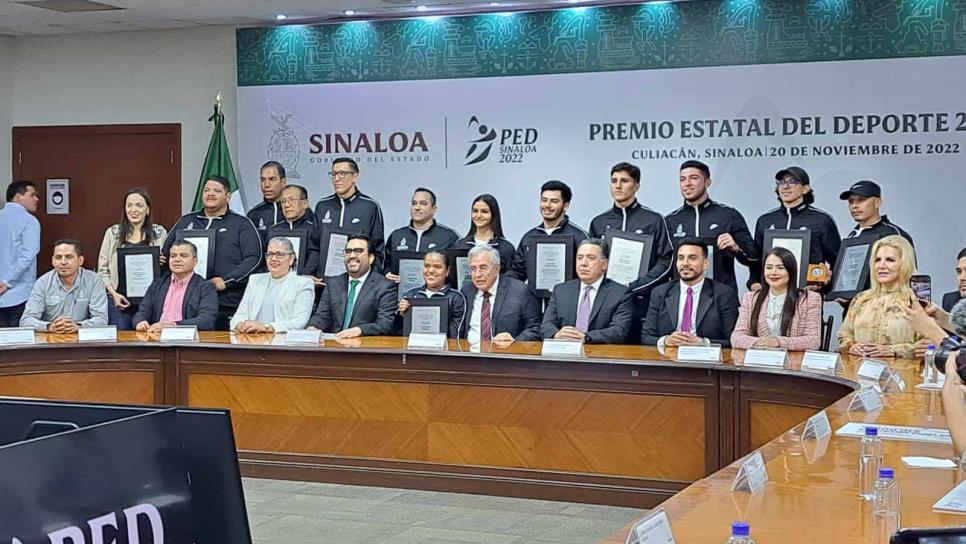 Otorgan reconocimiento a los ganadores del Premio Estatal del Deporte 2022