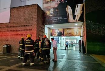 Plaza Forum si abrirá sus puertas a pesar de incendio; se delimitará la zona afectada