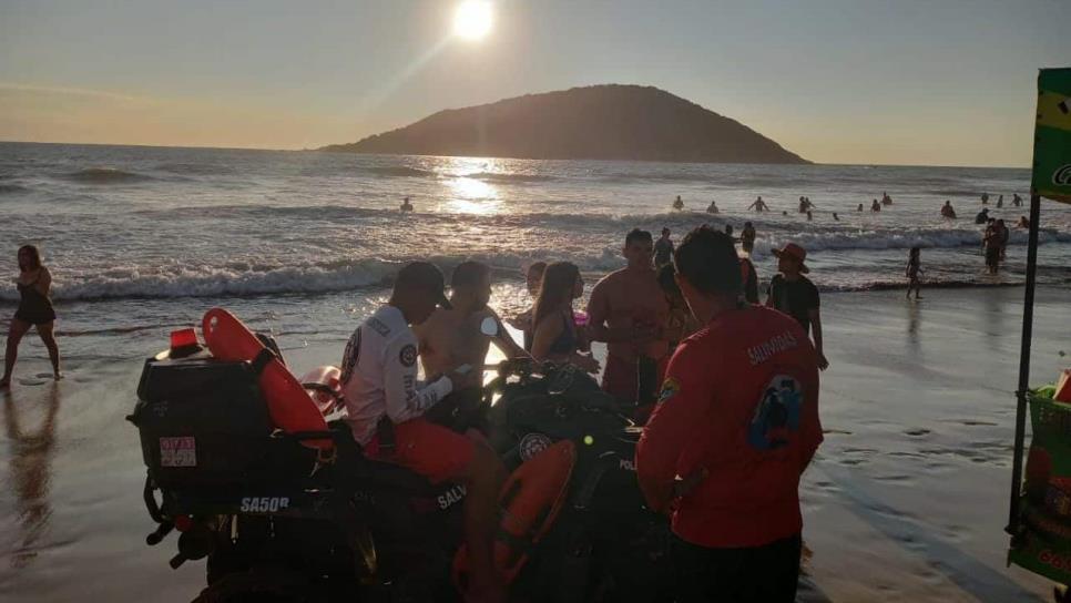 11 mil bañistas visitaron las playas de Mazatlán este fin de semana