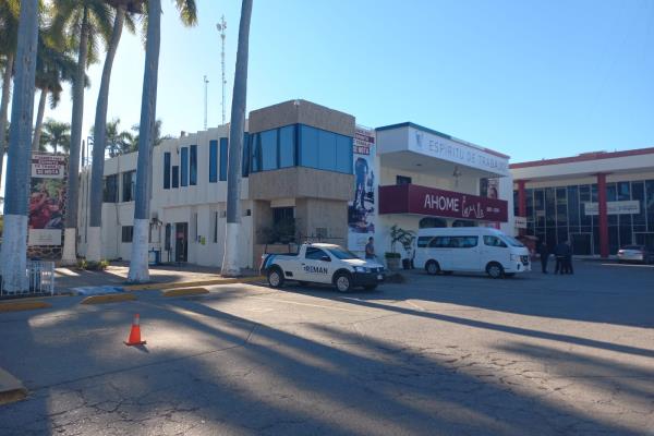 En sábado y horario laboral, vacío el Ayuntamiento de Ahome