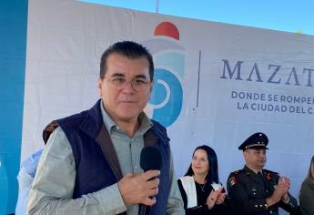 Más de 200 policías de Mazatlán enfrentan denuncia ante la Fiscalía por abuso de autoridad: Alcalde