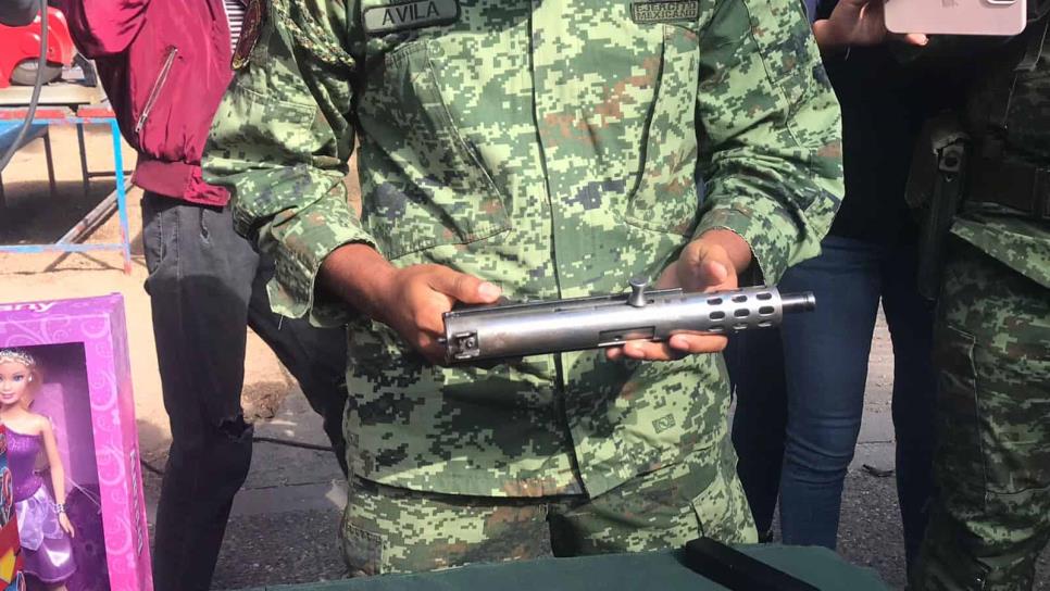 Una peligrosa sub ametralladora Uzi, es la primer arma canjeada en la campaña «Canje de Armas de Fuego» en Culiacán