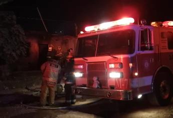 Familia lo pierde todo tras quemarse su casa en el fraccionamiento Villa Bonita, al sur de Culiacán