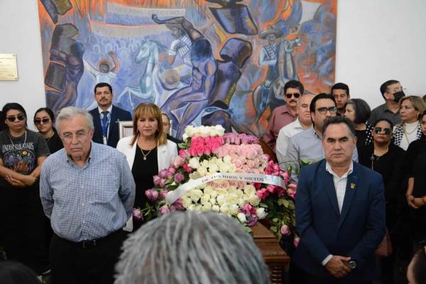 Rinden homenaje a «Chayito» Quiñónez, defensora de los derechos universitarios