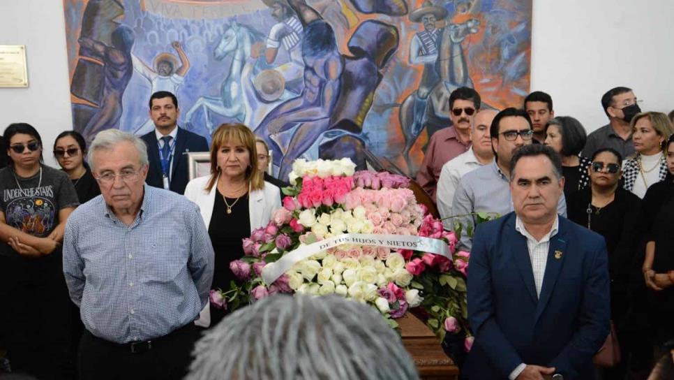 Rinden homenaje a «Chayito» Quiñónez, defensora de los derechos universitarios