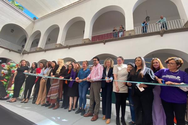Ayuntamiento de Culiacán entrega créditos de «Mujer Productiva» 32 a emprendedoras