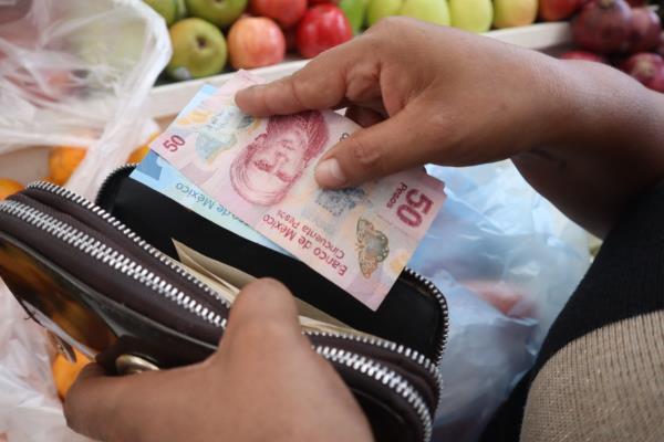 Aumento de salario mínimo al 20%, es positivo: Cuén Ojeda