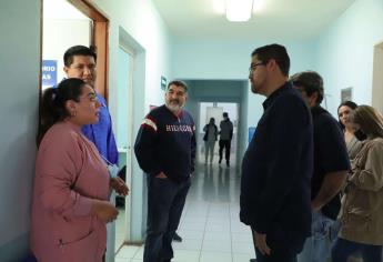 Secretario de Salud llega de sorpresa a hospital de Sinaloa Municipio y médicos se molestan