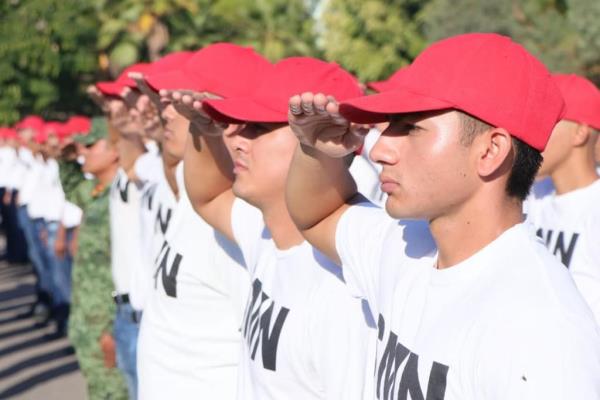 ¡Cumplen con la patria! 201 jóvenes de Mazatlán reciben su cartilla del Servicio Militar