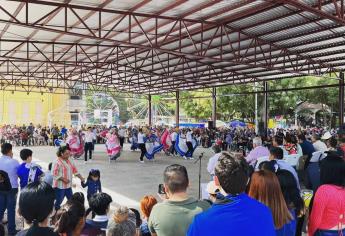 Alcalde de El Fuerte se une a los festejos del 84 aniversario del Ejido La Constancia