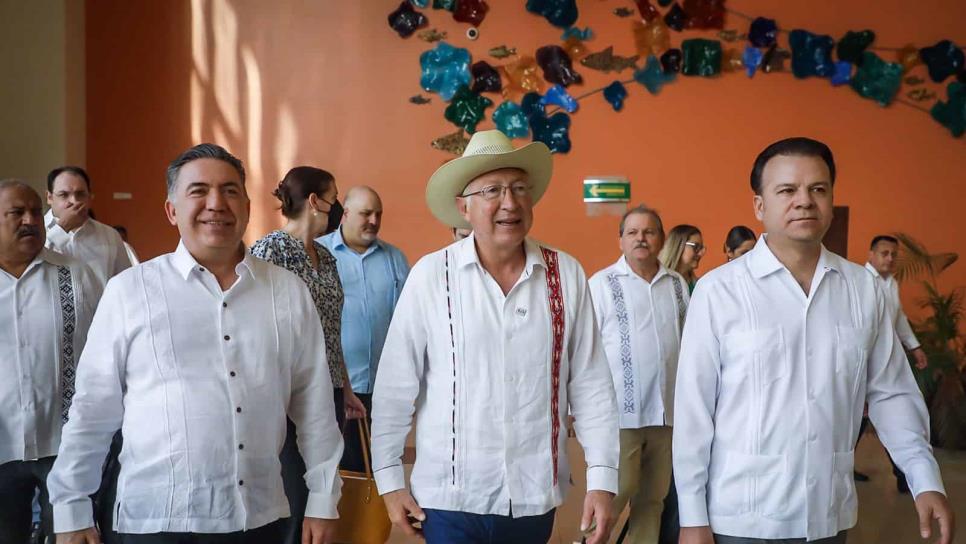 Inicia reunión con el embajador de Estados Unidos, Ken Salazar en Mazatlán