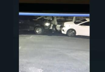 Se roba pila de carro en menos de un minuto y huye en Mazatlán | VIDEO