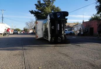 Ayer una mujer prensada; hoy, una volcadura en el mismo crucero