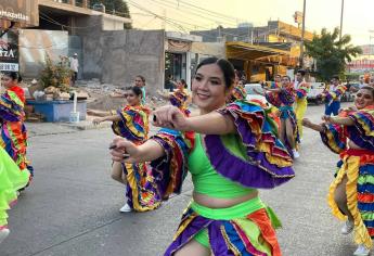 Arranca la fiesta carnavalera de Mazatlán; Antonio y Lissette aventajan por las coronas