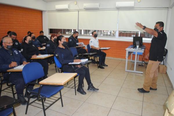A un año de su creación, la Universidad del Policía anuncia graduación de 100 cadetes