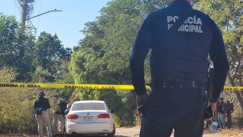 Encuentran auto abandonado de joven desparecido en Culiacán