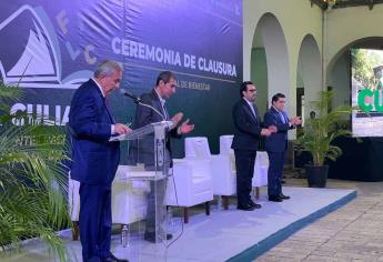 Rocha Moya clausura la Feria Internacional del Libro Culiacán 2022