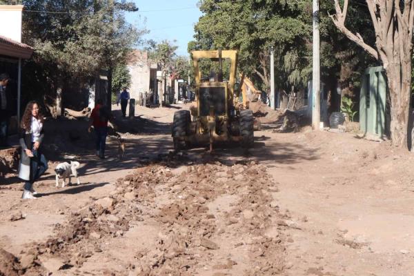Dan banderazo a sexta calle de programa de pavimentación para cierre de 2022 en Ahome