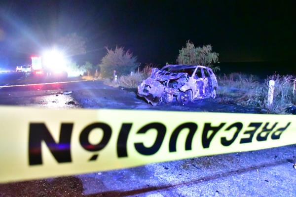 Era una maestra de Los Mochis  la persona que murió calcinada tras chocar en Angostura