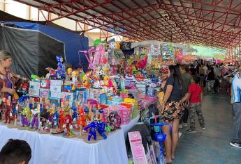 ¿Se te olvidó el regalo de algún familiar?, en la colonia Juárez todos estos días hay tianguis