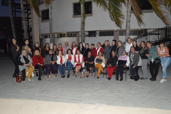 Más de 4 mil 500 mujeres atendidas con los talleres y cursos impartidos por GPO