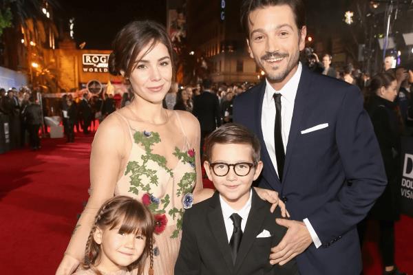 Tras separarse, ¿cómo es la relación de Camila Sodi y Diego Luna?