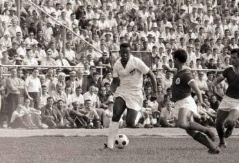 ¿Por qué Pelé decía que anotó más de 1,200 goles?