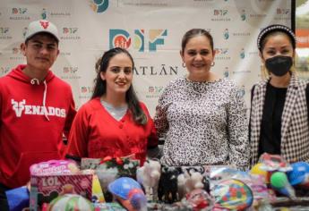 Grupo Venados se une a la campaña de entrega de juguetes de DIF Municipal