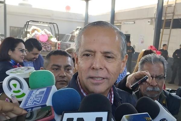 Elevar bandera blanca en servicios públicos, propósito de Año Nuevo de GVL