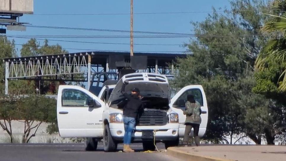 Sicarios caen al canal, sacan la camioneta pero se les queda descompuesta