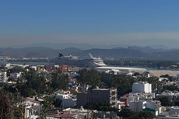 Se llena Mazatlán con más de 14 mil cruceristas en los primeros días del 2023