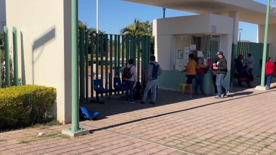 Personal y familiares de pacientes en hospitales de Mazatlán es retirado por violencia en Sinaloa