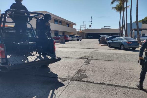 Dan el último adiós a policía estatal que falleció en el Culiacanazo