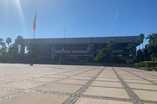 Niño de 13 años recibe balazo en pierna afuera de Palacio de Gobierno; investigan